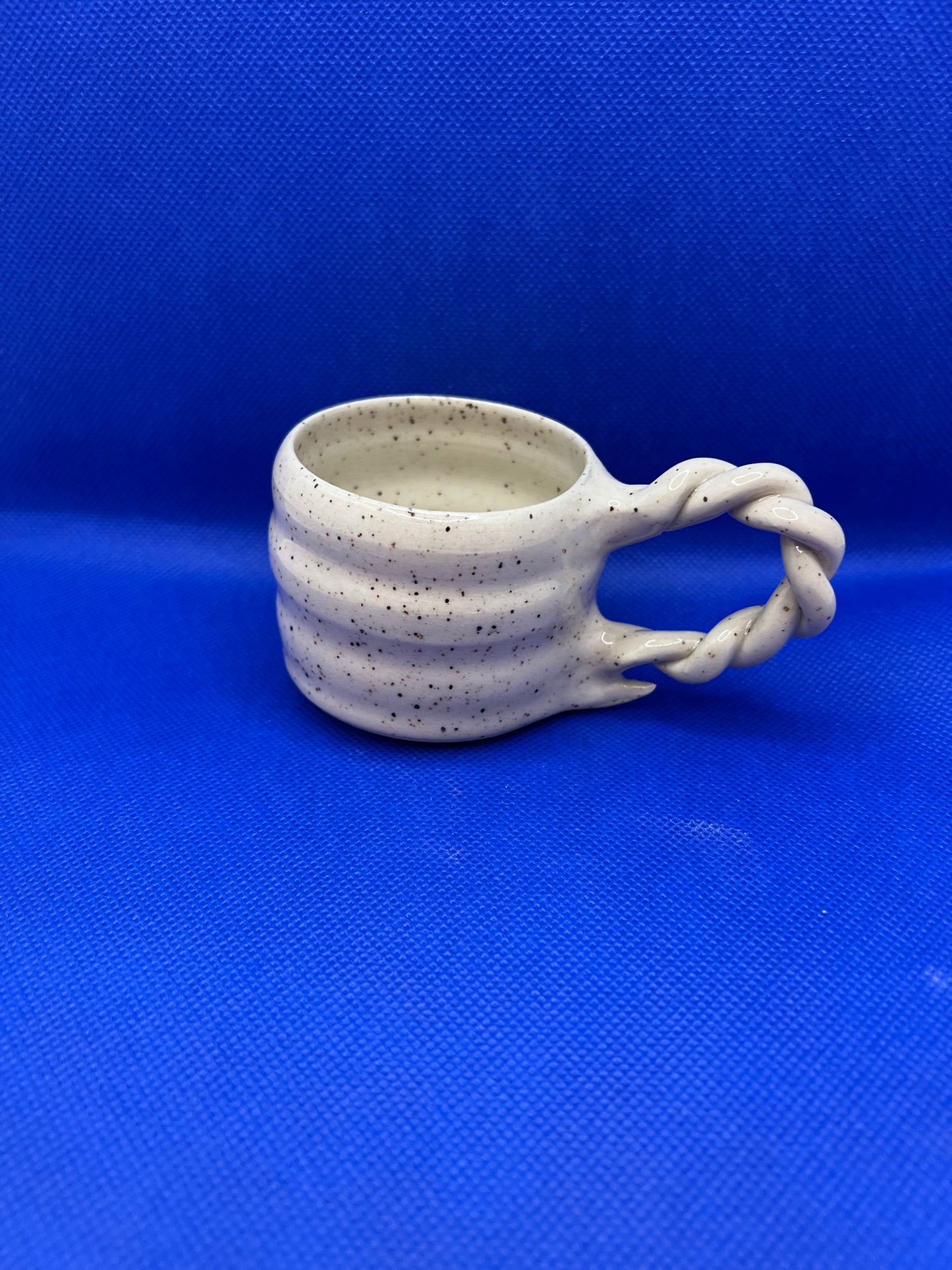 Tasse expresso avec anse tressé